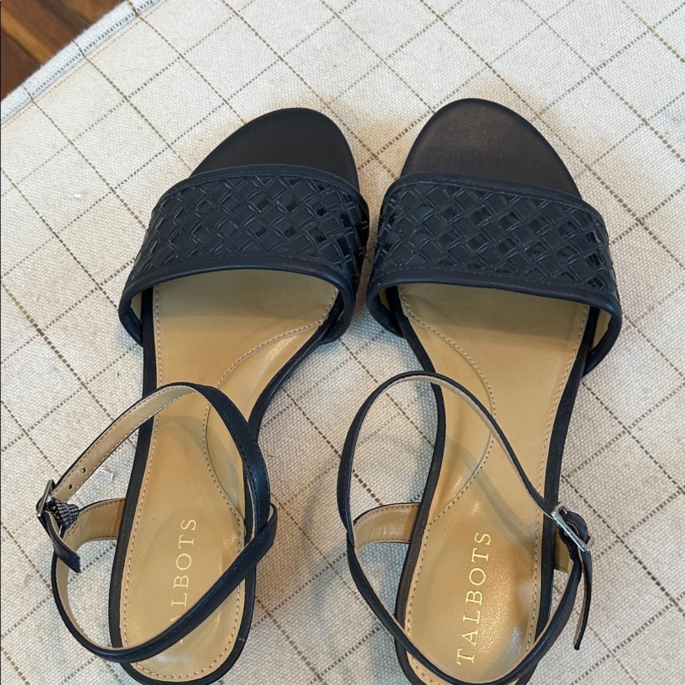 Talbots Leather Navy Blue Woven Strap Ankle-Buckle Sandals/Size 6 - Picture 6 of 6